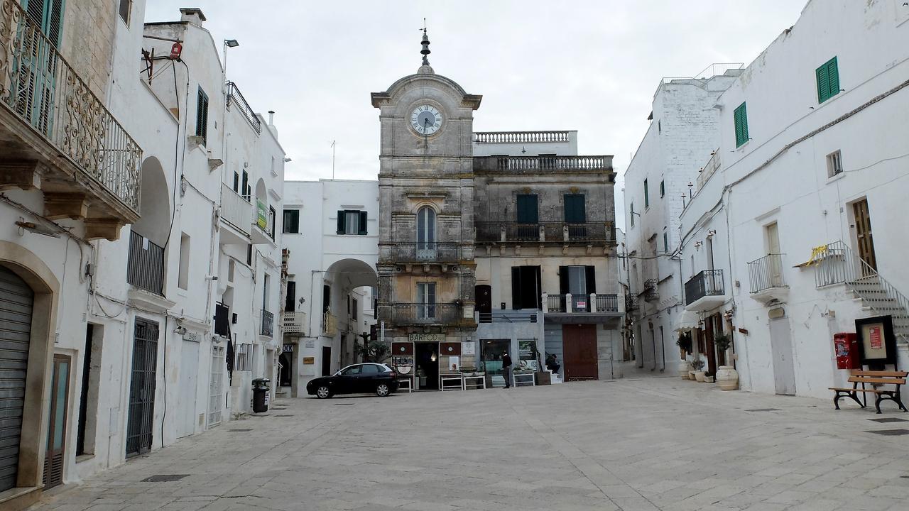 casetta in piazza Villa Cisternino Esterno foto
