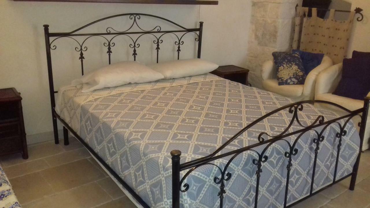 casetta in piazza Villa Cisternino Esterno foto